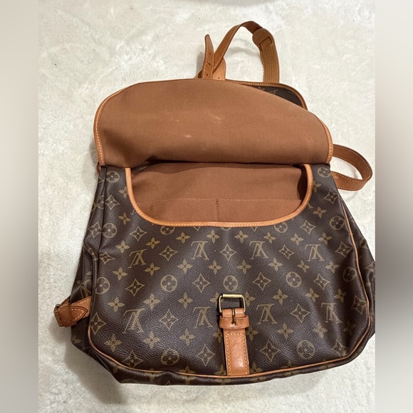 Louis Vuitton Saumur 35 - Picture 7 of 14